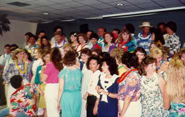 10 - Group Pic Get Ready.jpg (16800 bytes)