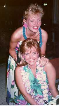 10 - Sherry & Sandra.jpg (10909 bytes)