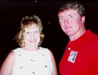 Biz & Leigh Ellen.jpg (7018 bytes)