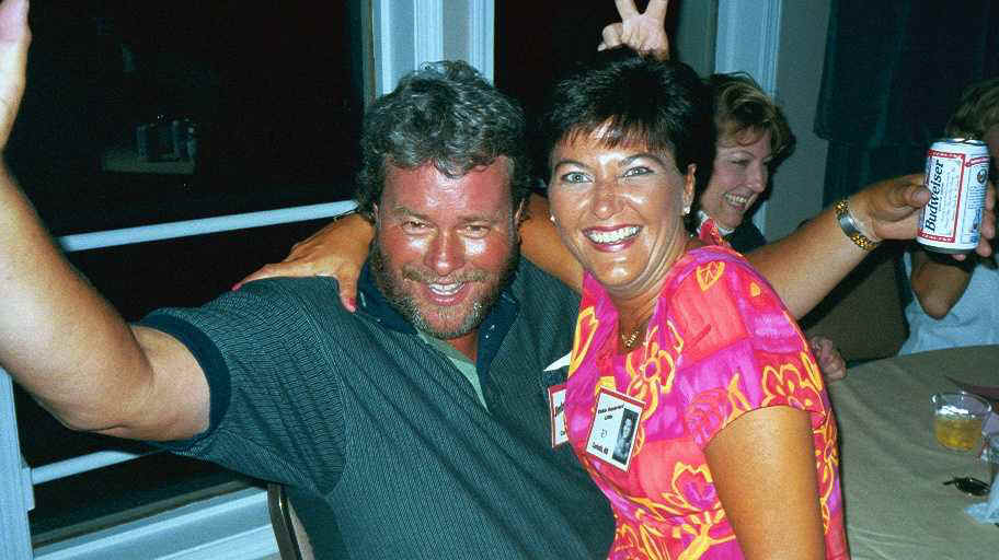 Jimbo & Vicki.jpg (53334 bytes)