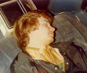 terry_sleep.jpg (10297 bytes)